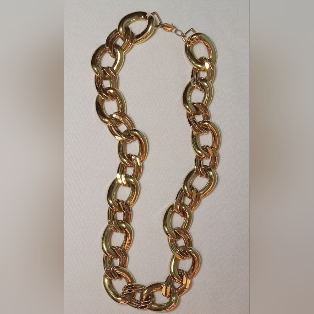 Vintage Gold Tone Chunky Chain Necklace